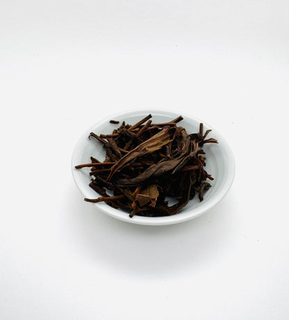 Zhong Cha 2006 YiWu Mountain "Green Tree" Sheng Puer